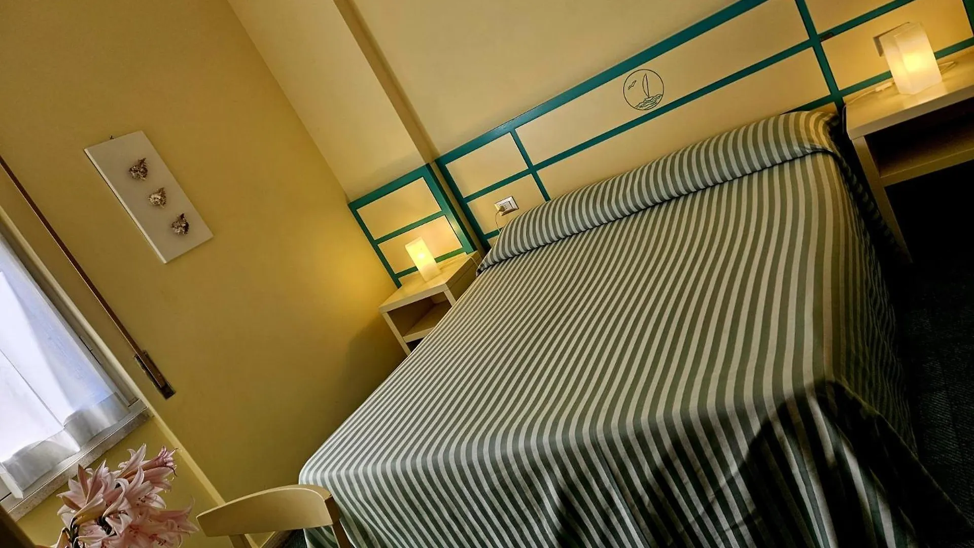 Hotel La Scogliera Cavi di Lavagna Italië