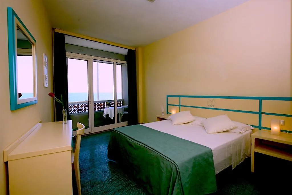 Hotel La Scogliera Cavi di Lavagna